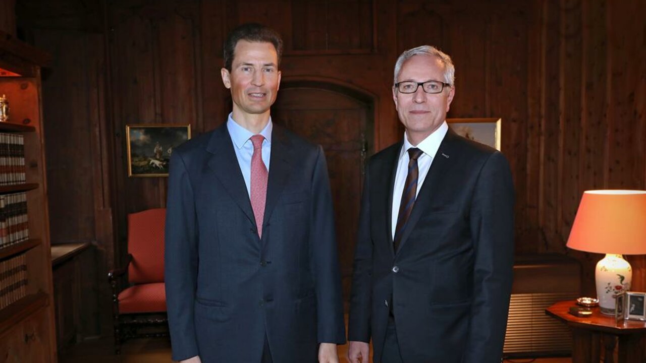 S.D. Erbprinz Alois von und zu Liechtenstein und EFTA-Generalsekretär Henri Gétaz